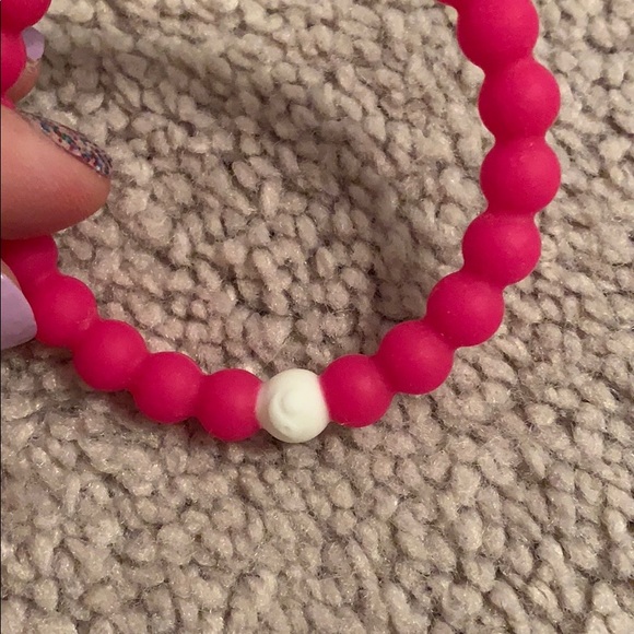 🛍 Lokai Bright Pink Bracelet Size S 🛍 - Picture 2 of 6